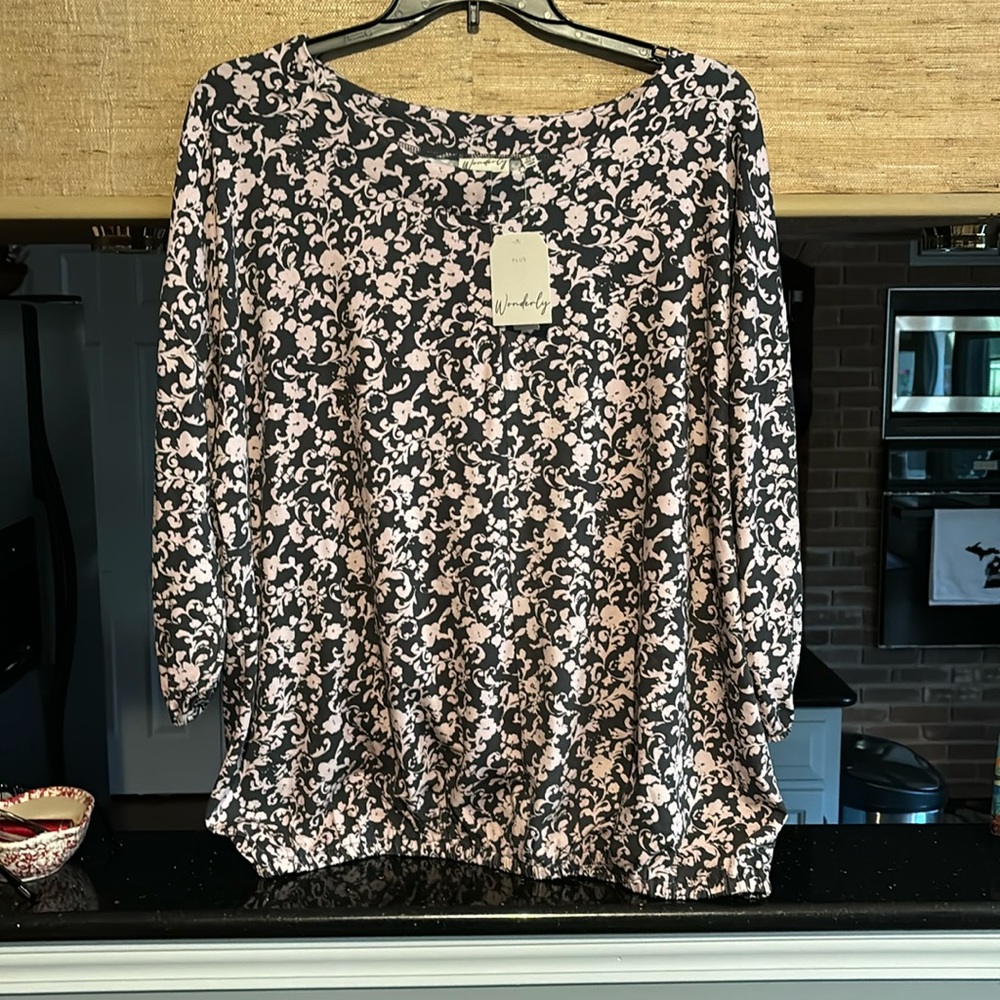 Wonderly black top with pale pink floral design NWT